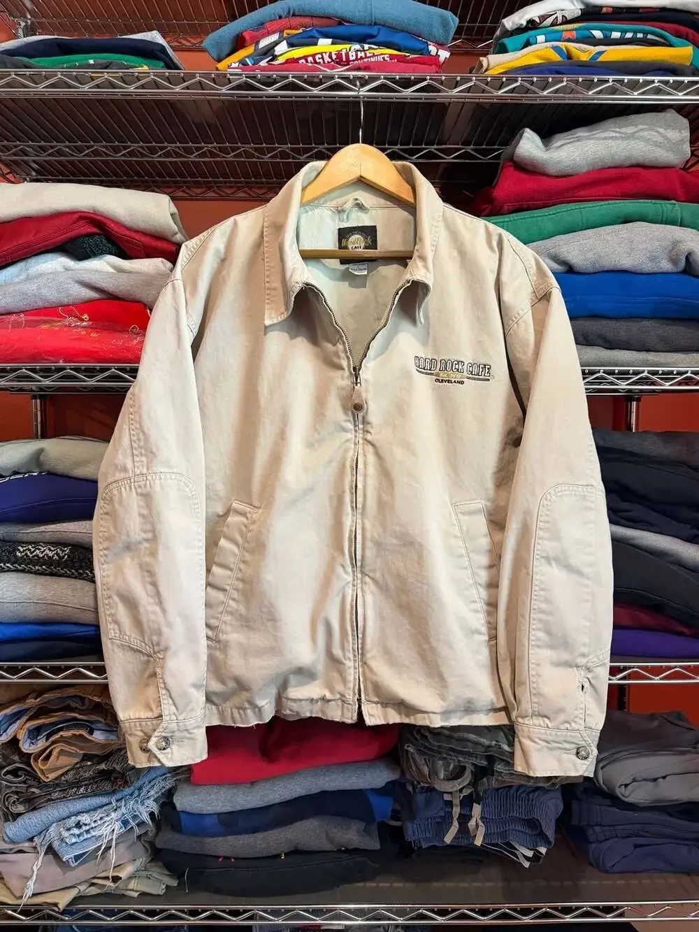 Hard Rock Cafe Cleveland Embroidered Logo Beige Canvas Zip Workwear Jacket Large